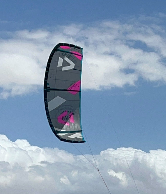 Kite Duotone EVO SLS 10m 2022 Com Barra