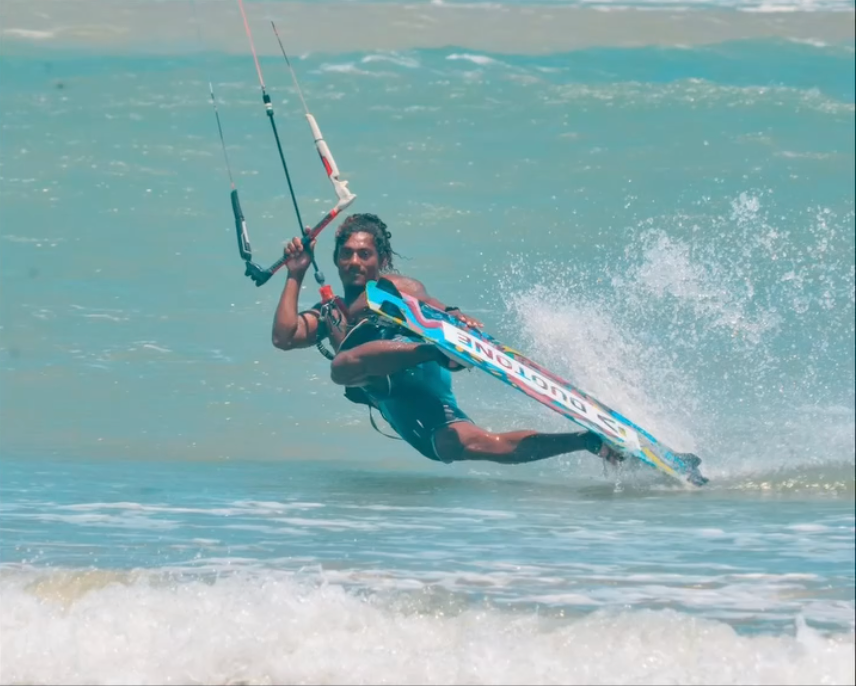 Adriano Elton