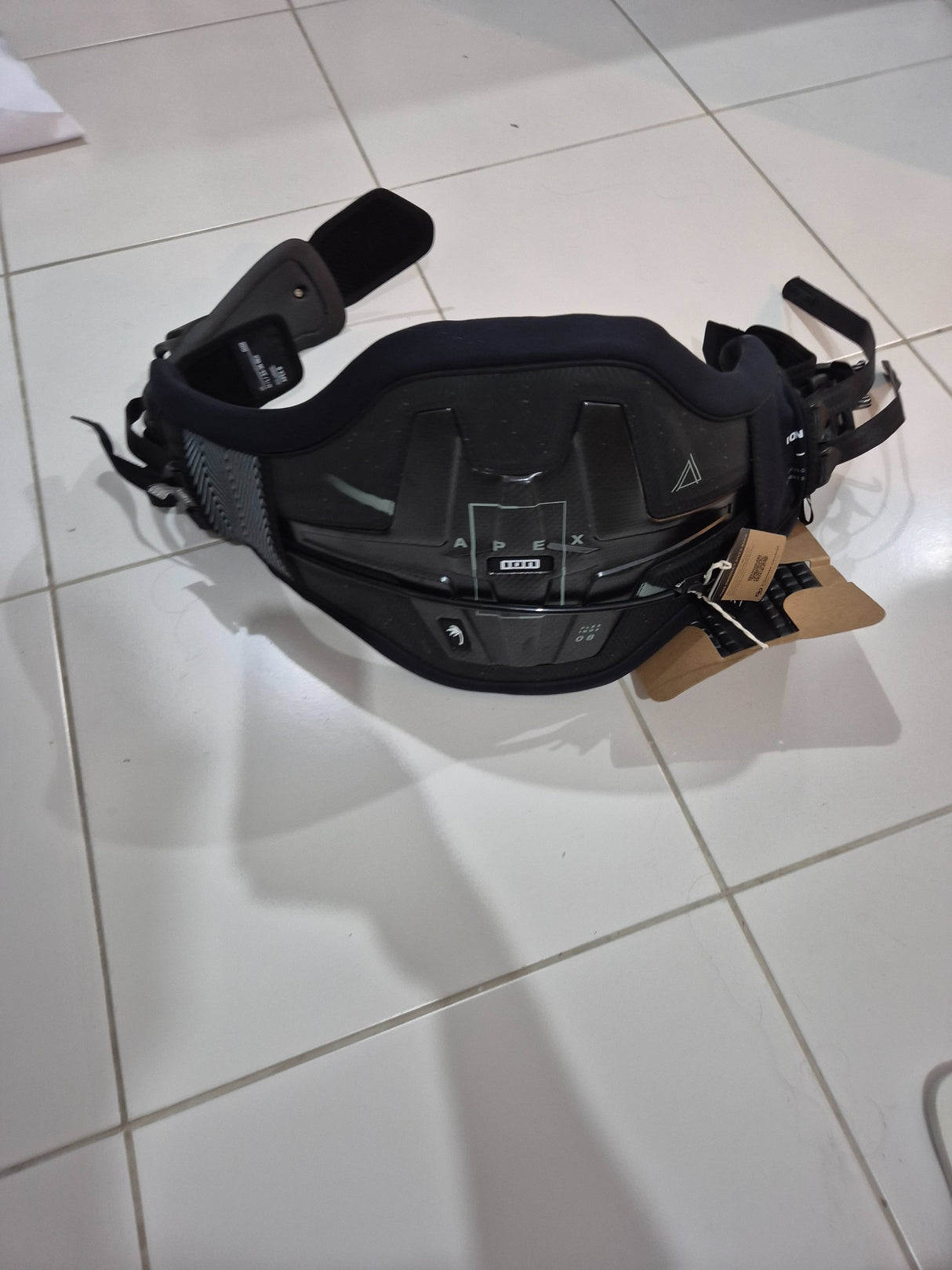 Trapézio ION Apex L 2025