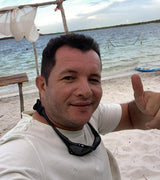 Urias Tur